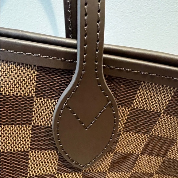SOLD!! Authentic Louis Vuitton Neverfull MM Damier ebene - Picture 3 of 6